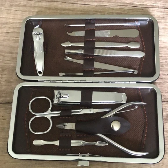- Manicure Set - Picture 4 of 11
